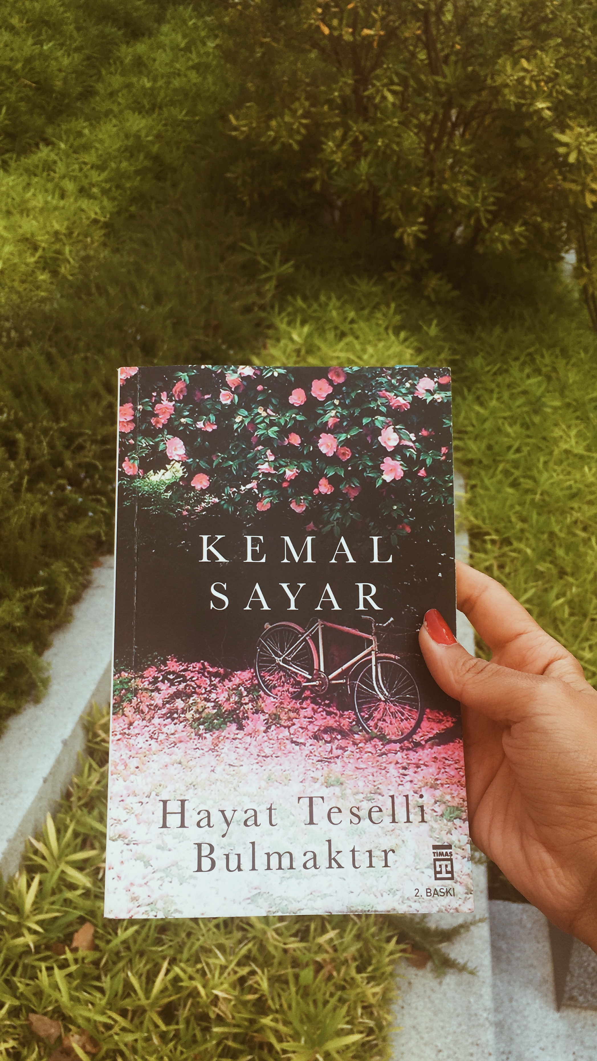Hayat Teselli Bulmaktır- Kemal SAYAR